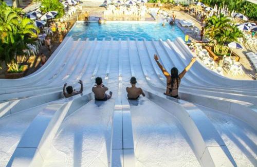 Prive das Caldas Apartamento | Spazzio Diroma entrada Gratis Acqua Park 04 Pessoas