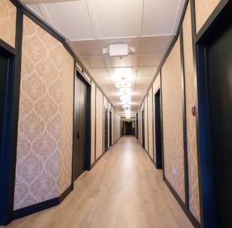 Nevada City Hotel | Speakeasy King Suite (Rm 2)