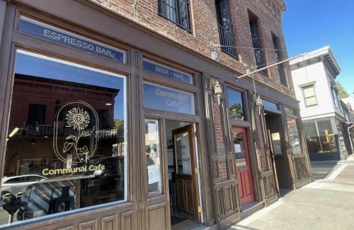 Nevada City Hotel | Speakeasy King Suite (Rm 2)