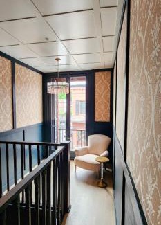 Nevada City Hotel | Speakeasy King Suite (Rm1)