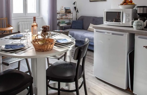 Embrun Apartamento | App T2, clasificado 2 *, renovado, renovado, tranquilo, cerca de Notre Dame Réal