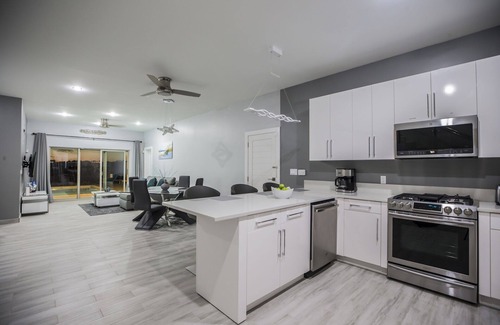 Long Bay Villa | ¡2 MESES GRANDES OFERTAS! VISTAS AL OCÉANO, PASEO A LA PLAYA, SUV COMPLEMENTARIO PARA ESTANCIA!