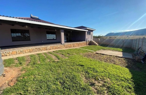 Nyanga Casa | Special Home close to majority of activities in Nyanga as well as the town.