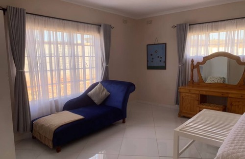 Nyanga Casa | Special Home close to majority of activities in Nyanga as well as the town.