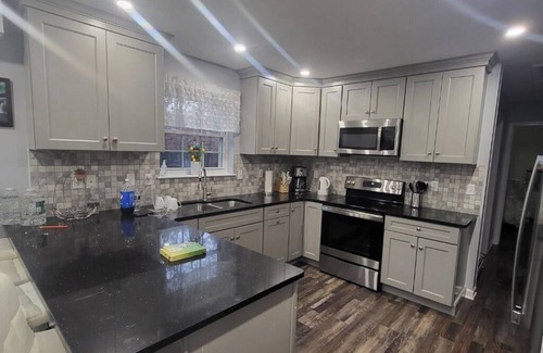 Tobyhanna Casa | 💫Special house for guests with sauna vs steam and hot tub 💫