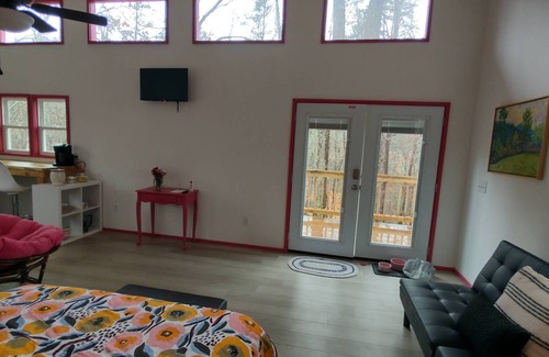 Wildwood Cabina | No Pet Fees - 4 cabins in Wild Acres open with plenty of hiking nearby as is Chattanooga