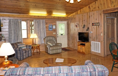 Cherokee Cabina | ¡Buckshot Cabin es el alquiler perfecto de Bryson City o Cherokee Cabin para usted!