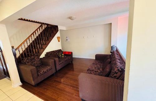 Clairlea - Birchmount Casa | specious private room with a washroom