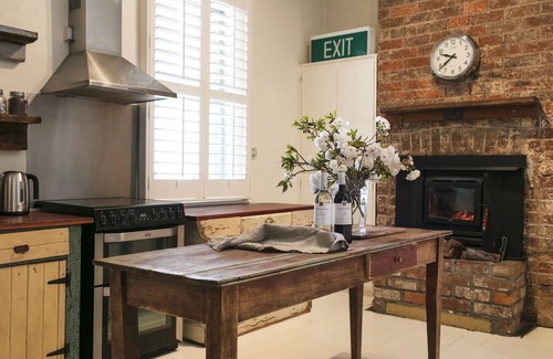 Millthorpe Casa | Casa nido manchada @ Millthorpe