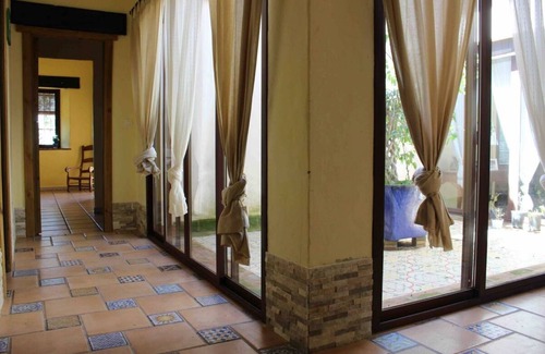 Valverde del Camino Casa | Espectacular Villa con pistas dptvas privadas