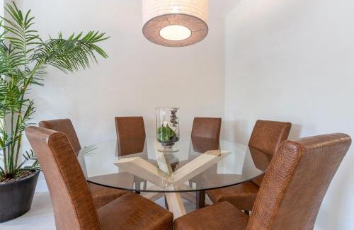 Recoletos Apartamento | Spectacular 2-Bedroom Apartment with Stunning Retiro Park Views In the Heart of Barrio Salamanca