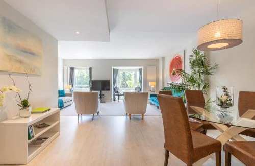 Recoletos Apartamento | Spectacular 2-Bedroom Apartment with Stunning Retiro Park Views In the Heart of Barrio Salamanca