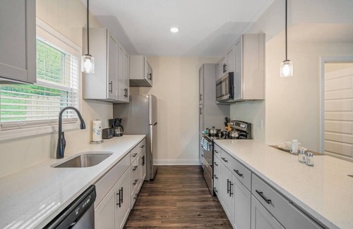 Clarksville Apartamento | Spectacular 2bd/2.5bth I Properties by Preston