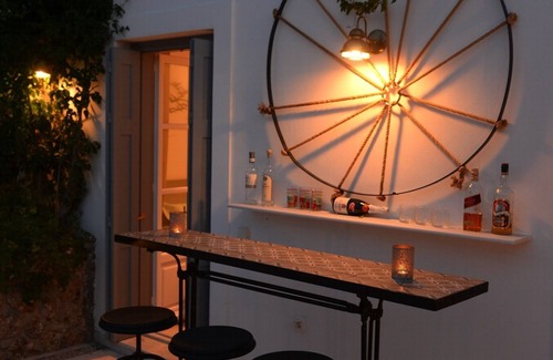 Spetses Villa | Espectacular villa Spetses de 5 dormitorios y 6 baños con vistas panorámicas y piscina privada