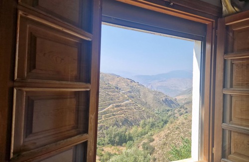 Fregenite Casa | Spectacular Alcázar Views! 4 Bedroom House | Authentic Spanish Experience