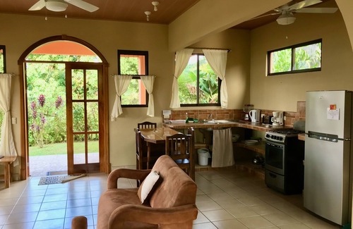 El Millón Casa | Spectacular Arenal Volcano and Lake Views