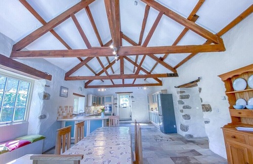 Hayscastle Cross Casa | Spectacular, award winning self-catering barn conversion in Pembrokeshire.