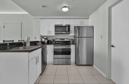 Coconut Grove Apartamento | Spectacular Bay View 1bd 2baths in Grove