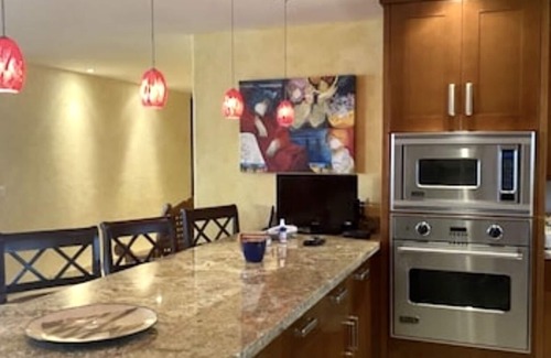 Emiliano Zapata Condominio | Spectacular Beach Front Condo. Small bldg with infinity pool and gym .