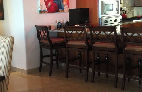 Emiliano Zapata Condominio | Spectacular Beach Front Condo. Small bldg with infinity pool and gym .