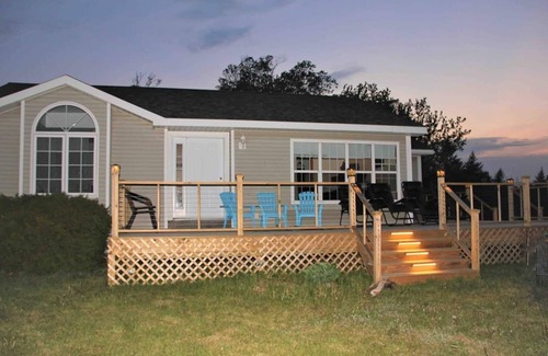 Lubec Cabaña | Spectacular two- bedroom beachfront, beautiful lit-up deck for sunset dining!
