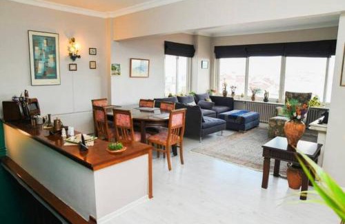 Kabatas Apartamento | Spectacular Bosphorus View, Private Rooftop Terrace 6BR, 2BA