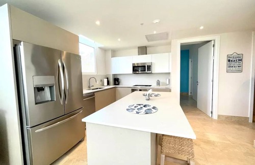 Playa Blanca Condominio | Moderno en Marina | Balcón | Piscina | Duermen 6