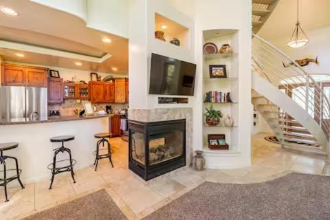 Driggs Casa | Spectacular Driggs Townhome with Hot Tub