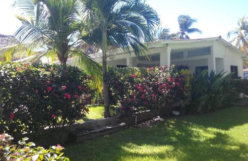 El Porvenir Casa | Spectacular frontbeach house