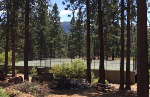 Zephyr Cove Condominio | Spectacular Getaway, steps from the Lake