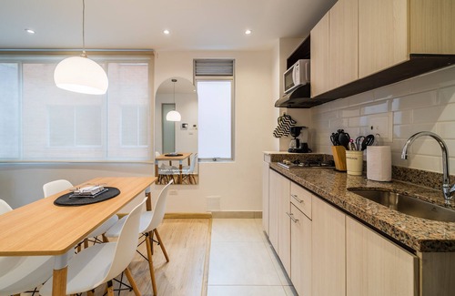 Financial District Apartamento | Spectacular High-End Apartment in Chapinero Alto with Wifi