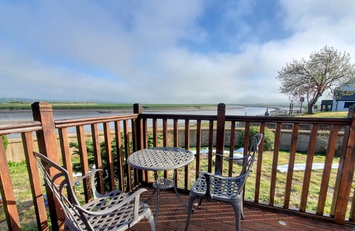 Morecambe Cabina | Spectacular Holiday Pod overlooking the River Lune