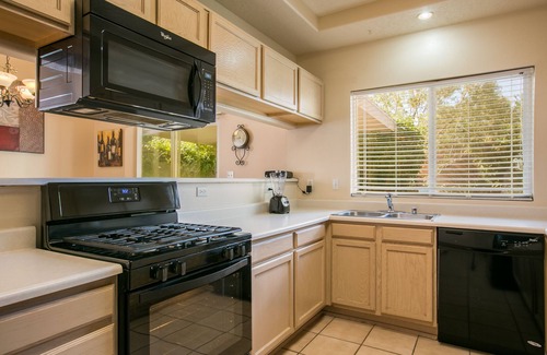 Northeast Heights Casa | Amazing Home Northeast Heights- Cerca de Casino, Golf, Senderismo, I-25, Fiesta con globos