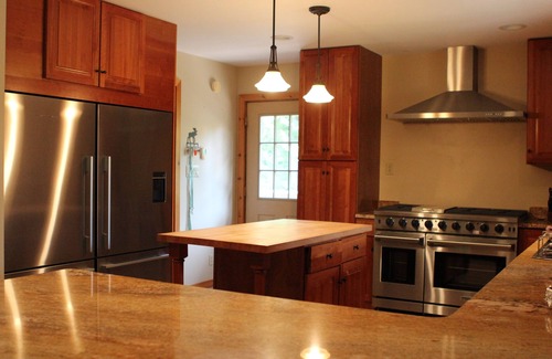 Chestertown Cabina | Spectacular Lakefront Cabin on 12 acres on Friends Lake
