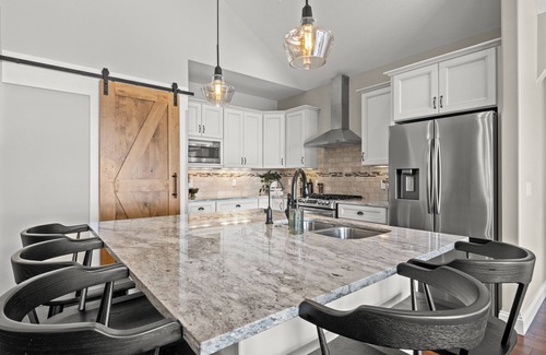 Suttons Bay Casa | Spectacular Lakefront Retreat on Lake Michigan in Suttons Bay