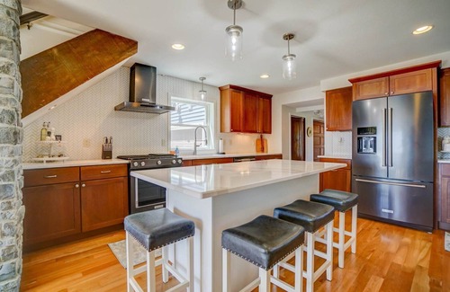 Edgerton Casa | Spectacular Lakefront Home w/ Sandy Beaches, Pier and Firepit