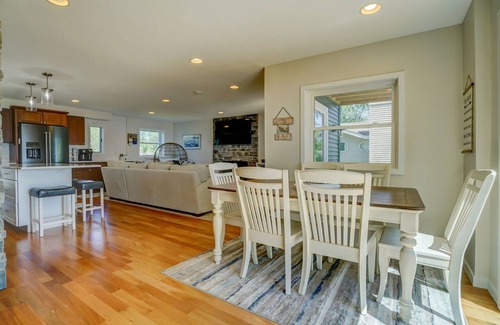 Edgerton Casa | Spectacular Lakefront Home w/ Sandy Beaches, Pier and Firepit