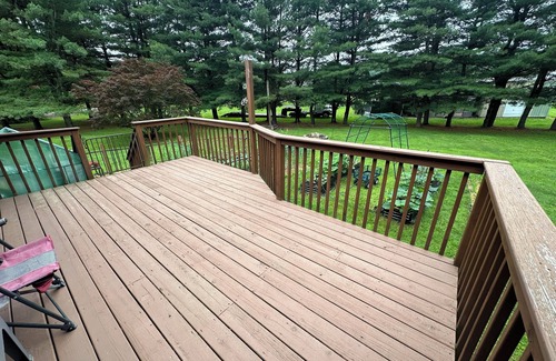 Marlboro Apartamento | Spectacular Log Home Estate North Wing Apt