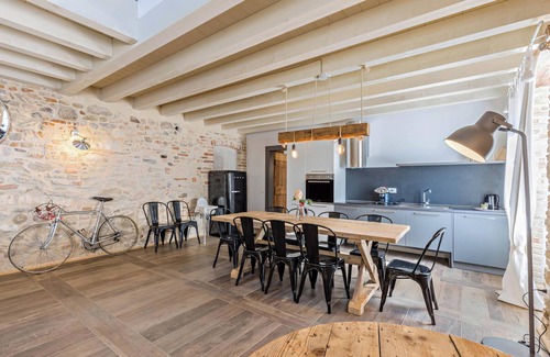 Desenzano del Garda Apartamento | Espectacular apartamento dúplex "Olmo" con Wi-Fi, jardín y piscina compartidos