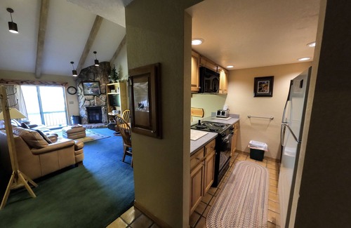 Purgatory Condominio | Spectacular Mountain Views! 2 Miles North of Purgatory! Heated Pool !