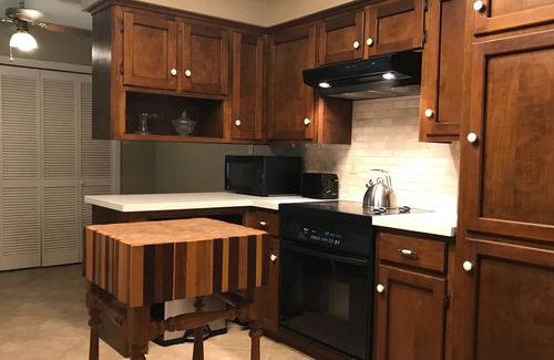 Southwood Valley Casa | Espectacular New Aggieland Alquiler a corto plazo ofrecido!