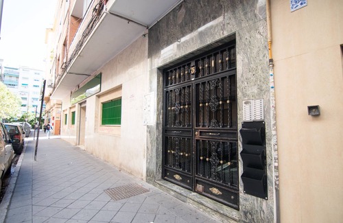 Beiro Casa | Espectacular apartamento recién reformado en Granada, zona Caleta.