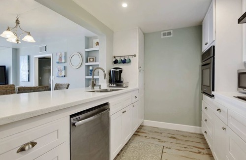 East Wind South Condominio | Condominio frente al mar * Wi-Fi y estacionamiento gratis * Piscina * Cancha de tenis * Suministros de playa * Aire acondicionado