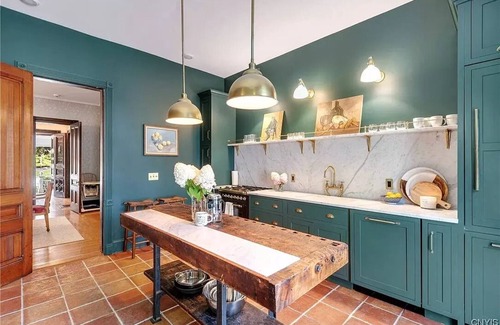 Auburn Casa | Spectacular Queen Anne Victorian