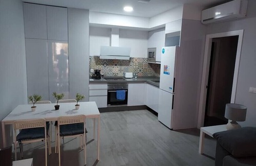 Ciudad Jardin Apartamento | Espectacular loft reformado en Córdoba by beBalmy