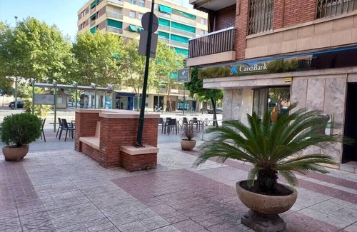 Ciudad Jardin Apartamento | Espectacular loft reformado en Córdoba by beBalmy