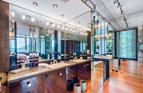 Ridgefield Casa | Spectacular Ridgefield Designer estate & Farm House, Pool