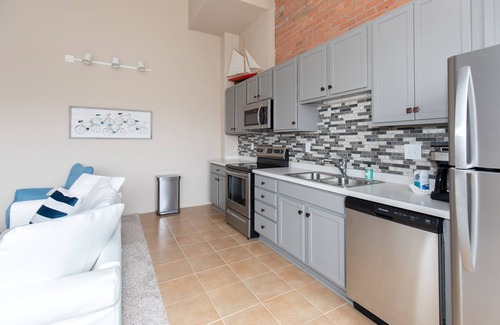 Sandusky Condominio | Hermosa escapada frente al mar para cuatro!