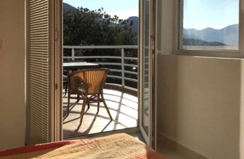 Sutomore Apartamento | Spectacular sea view 4-Bed duplex Apartment.