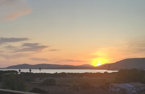 Alghero Apartamento | Apartamento con vista al mar, terraza, Wi-Fi y aire acondicionado; Aparcamiento disponible
